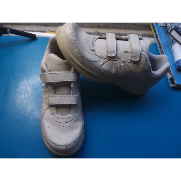 New Balance 577 Cream Orthopedic walking Shoes Women's 11 Made In USA Hook Loop - Picture 1 of 7